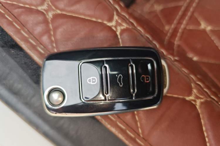 Used Volkswagen Lavida 2017 1.6L Automatic Fashion Edition Vehicle Key