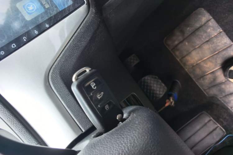 Used Volkswagen Lavida 2017 1.6L Automatic Fashion Edition Vehicle Key