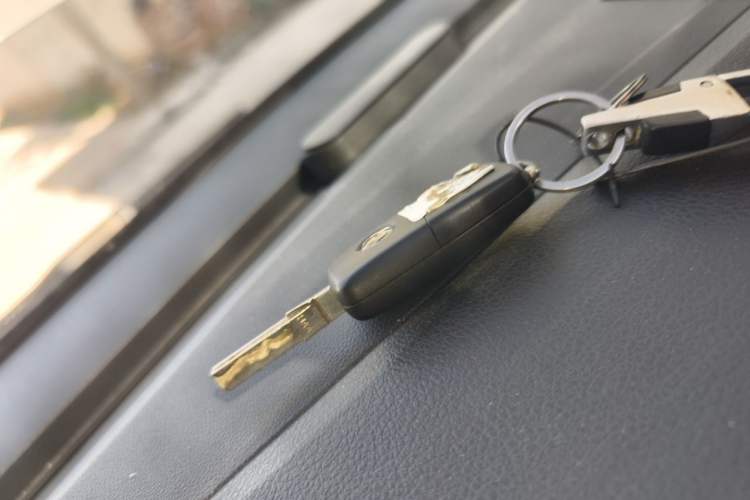 Used Volkswagen Lavida 2017 1.6L Automatic Comfort Edition Vehicle Key