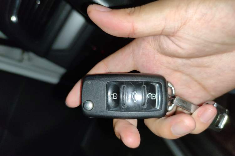 Used Volkswagen Lavida 2017 1.6L Automatic Comfort Edition Vehicle Key
