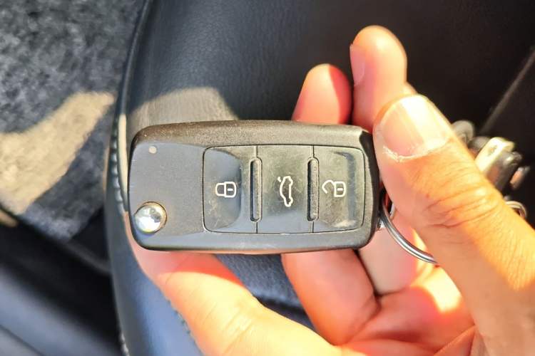 Used Volkswagen Lavida 2017 1.6L Automatic Comfort Edition Vehicle Key