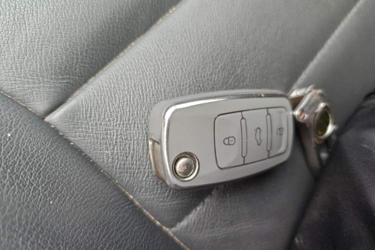 Used Volkswagen Lavida 2017 1.6L Automatic Comfort Edition Vehicle Key