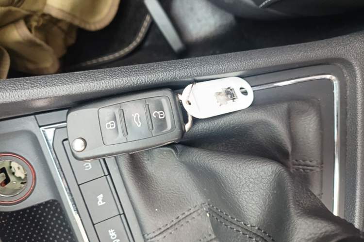 Used Volkswagen Lavida 2017 230TSI DSG Comfort Edition Vehicle Key