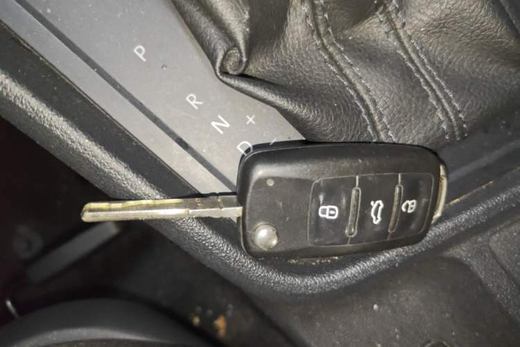 Used Volkswagen Lavida 2017 1.6L Automatic Fashion Edition Vehicle Key