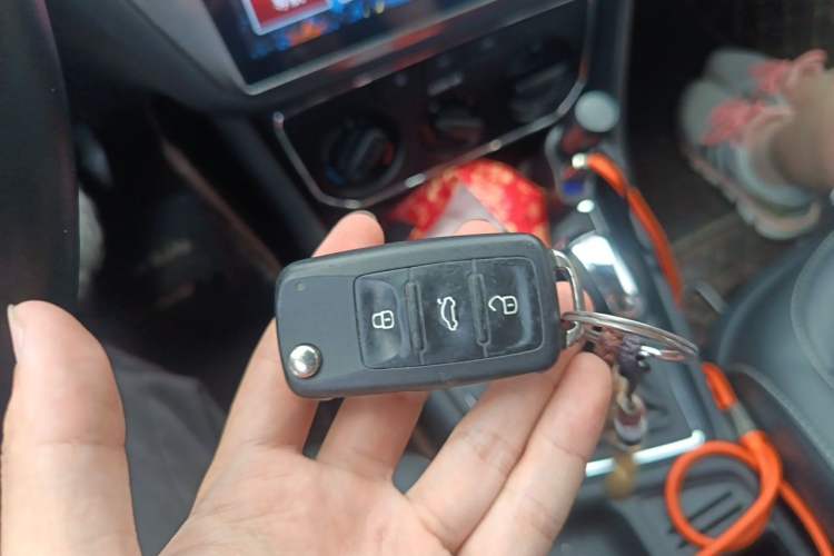 Used Volkswagen Lavida 2017 1.6L Automatic Comfort Edition Vehicle Key