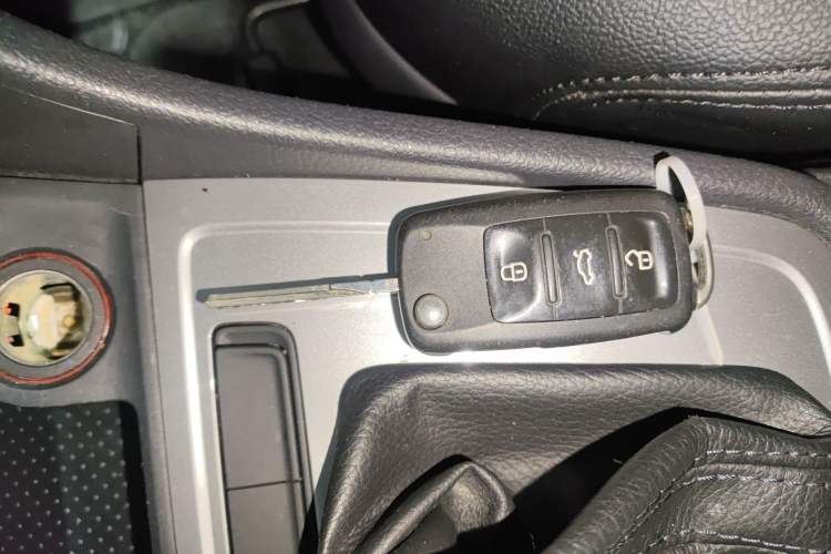 Used Volkswagen Lavida 2017 1.6L Automatic Comfort Edition Vehicle Key