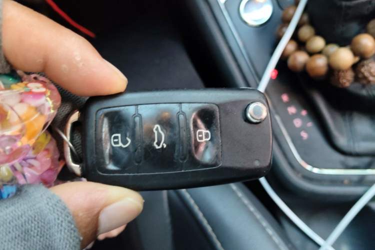 Used Volkswagen Lavida 2017 1.6L Automatic Comfort Edition Vehicle Key