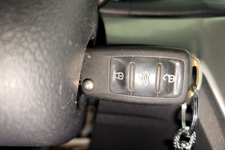 Used Volkswagen Lavida 2017 1.6L Automatic Fashion Edition Vehicle Key