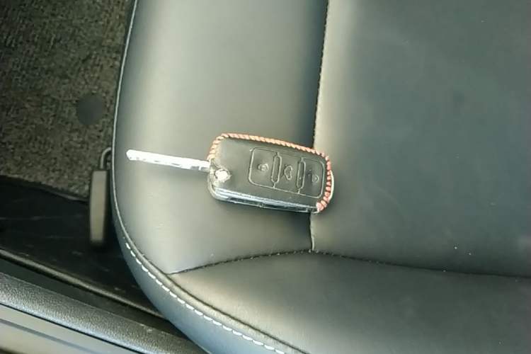 Used Volkswagen Lavida 2017 1.6L Automatic Fashion Edition Vehicle Key