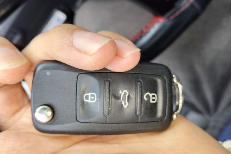 Used Volkswagen Lavida 2017 1.6L Automatic Comfort Edition Vehicle Key
