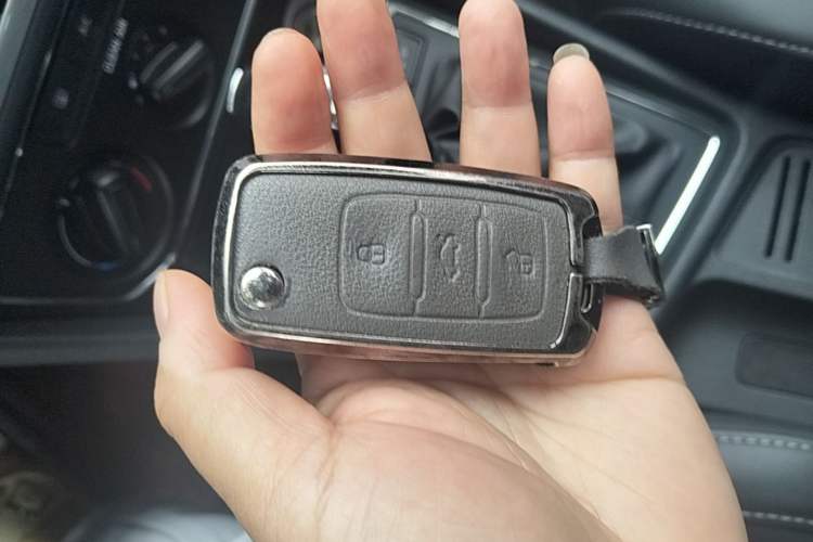 Used Volkswagen Lavida 2017 1.6L Automatic Comfort Edition Vehicle Key