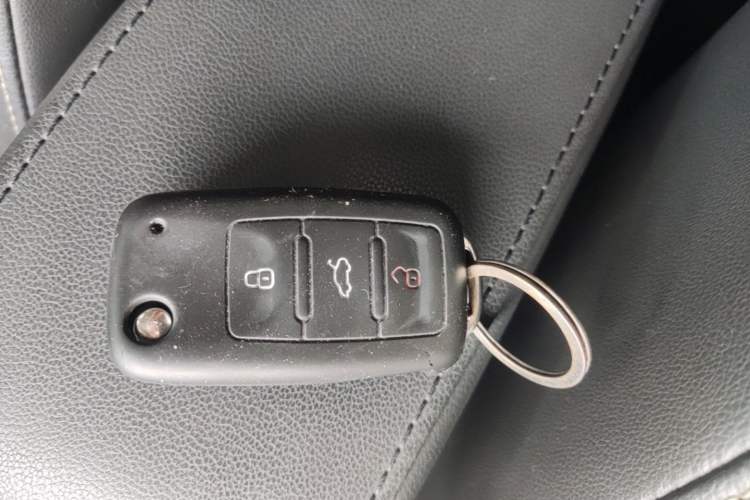 Used Volkswagen Lavida 2017 1.6L Automatic Comfort Edition Vehicle Key