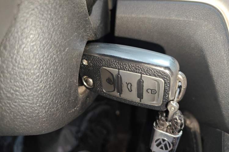 Used Volkswagen Lavida 2017 1.6L Automatic Fashion Edition Vehicle Key