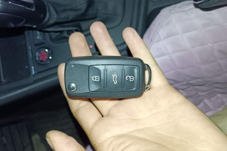Used Volkswagen Lavida 2017 230TSI DSG Comfort Edition Vehicle Key