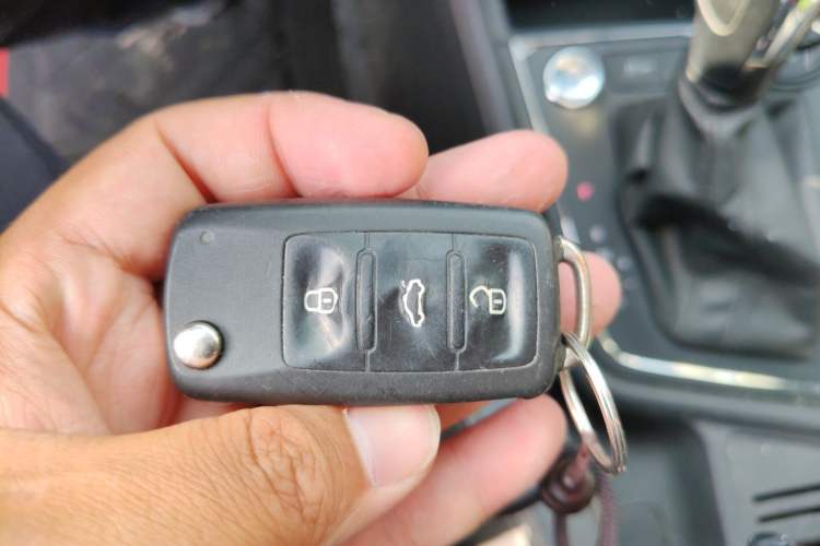 Used Volkswagen Lavida 2017 1.6L Automatic Comfort Edition Vehicle Key