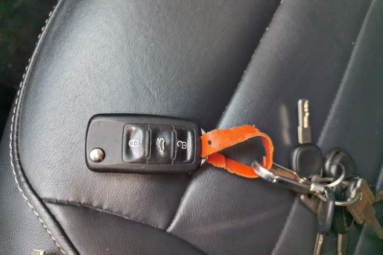 Used Volkswagen Lavida 2017 1.6L Automatic Comfort Edition Vehicle Key