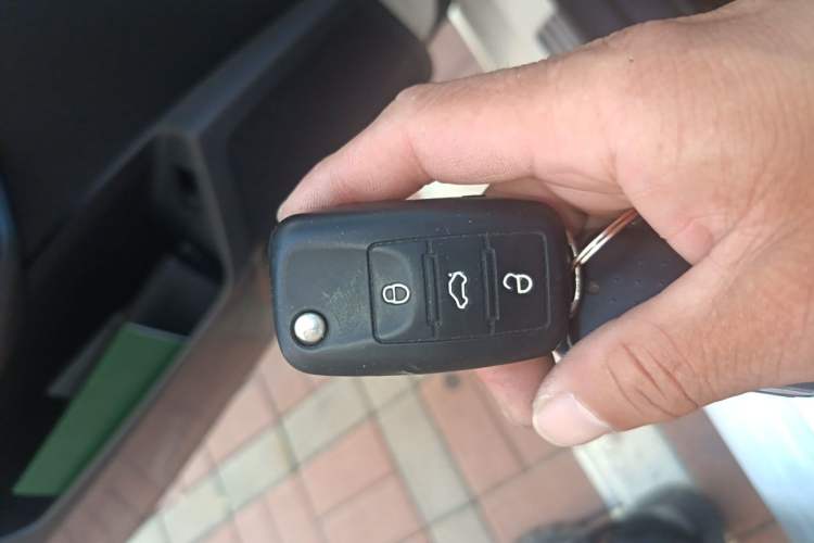 Used Volkswagen Lavida 2017 1.6L Automatic Comfort Edition Vehicle Key