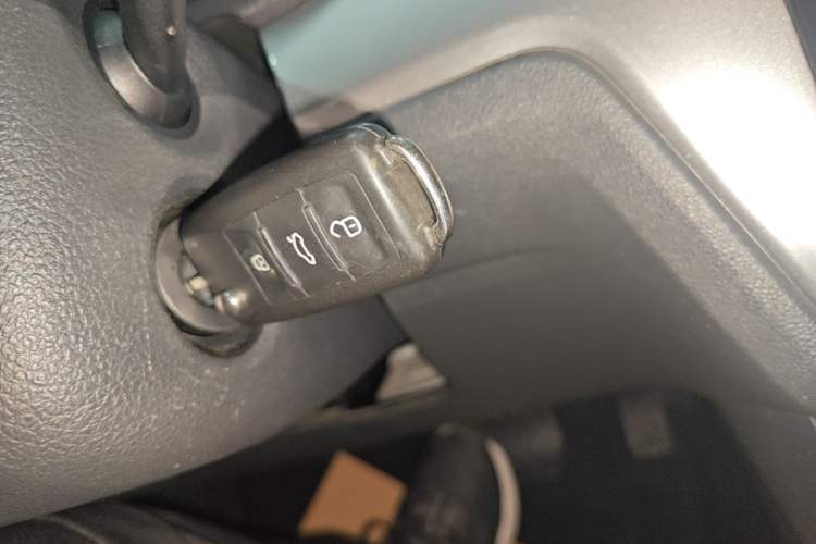 Used Volkswagen Lavida 2017 1.6L Automatic Fashion Edition Vehicle Key