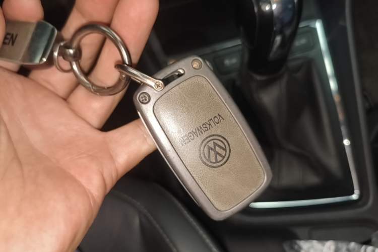 Used Volkswagen Lavida 2017 1.6L Automatic Comfort Edition Vehicle Key