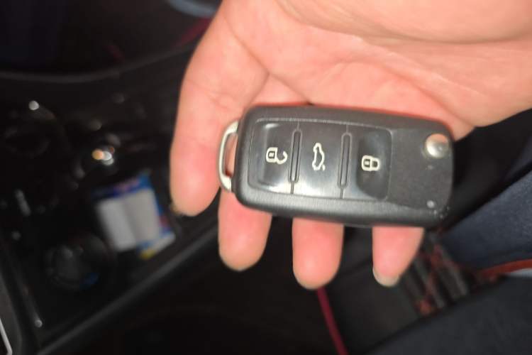 Used Volkswagen Lavida 2017 1.6L Automatic Comfort Edition Vehicle Key