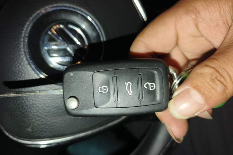 Used Volkswagen Lavida 2017 1.6L Automatic Fashion Edition Vehicle Key