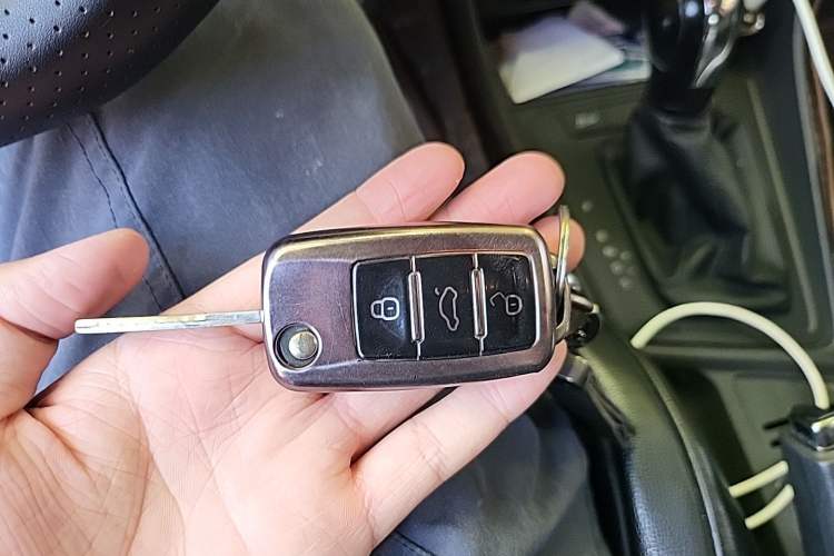 Used Volkswagen Lavida 2017 1.6L Automatic Fashion Edition Vehicle Key