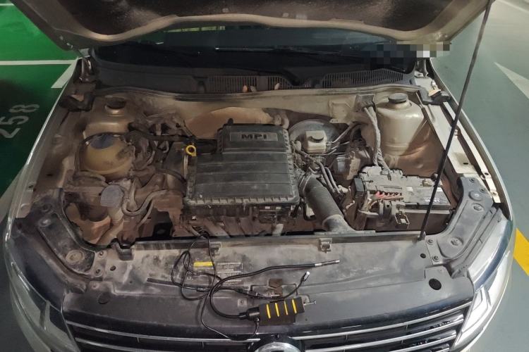 Used Volkswagen Lavida 2017 1.6L Automatic Comfort Edition Engine Bay