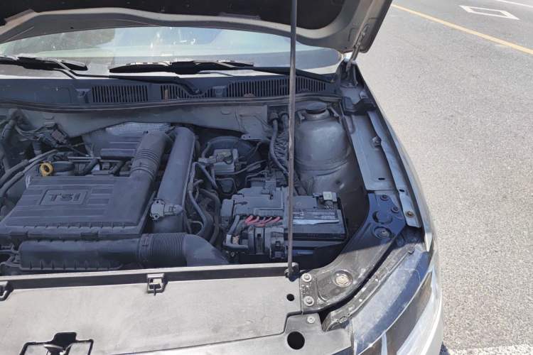 Used Volkswagen Lavida 2017 230TSI DSG Comfort Edition Engine Bay Left
