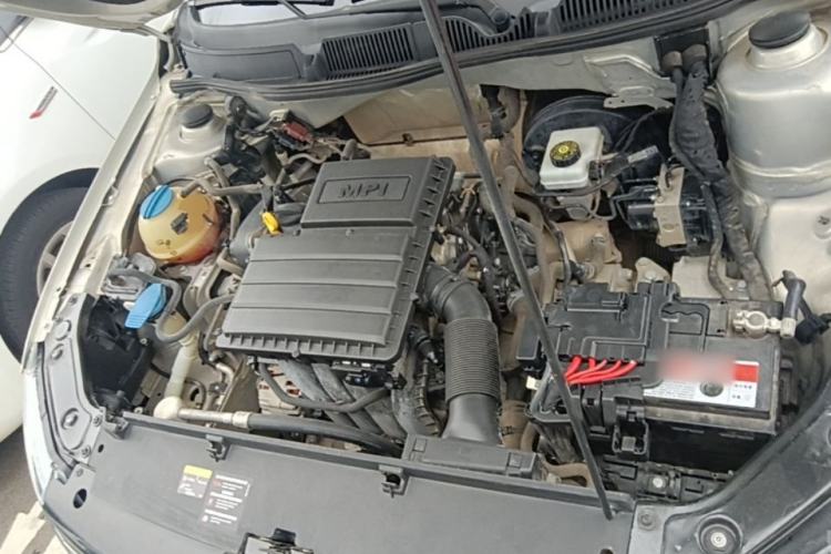 Used Volkswagen Lavida 2017 1.6L Automatic Fashion Edition Engine Bay