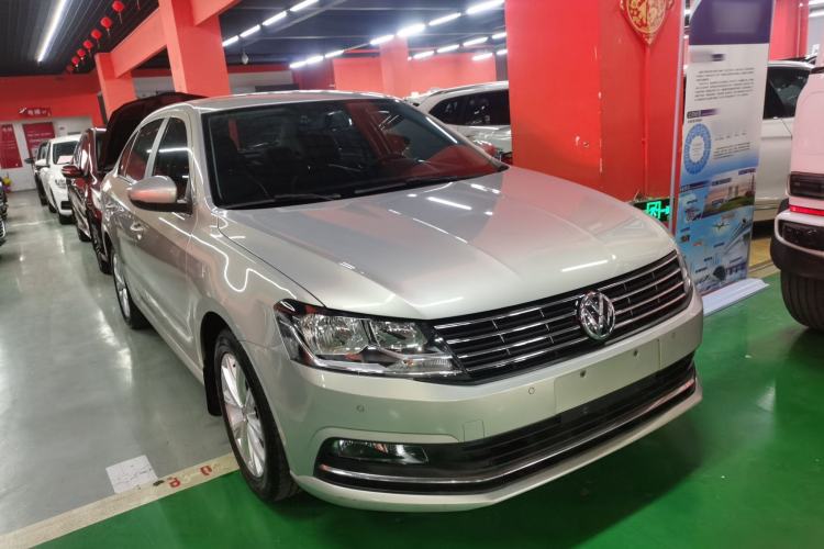 Used Volkswagen Lavida 2017 230TSI DSG Comfort Edition Exterior 1