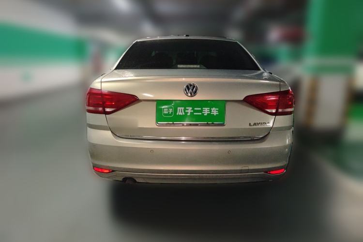 Used Volkswagen Lavida 2017 1.6L Automatic Comfort Edition Exterior 4
