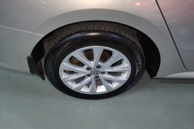 Used Volkswagen Lavida 2017 230TSI DSG Comfort Edition Exterior 5