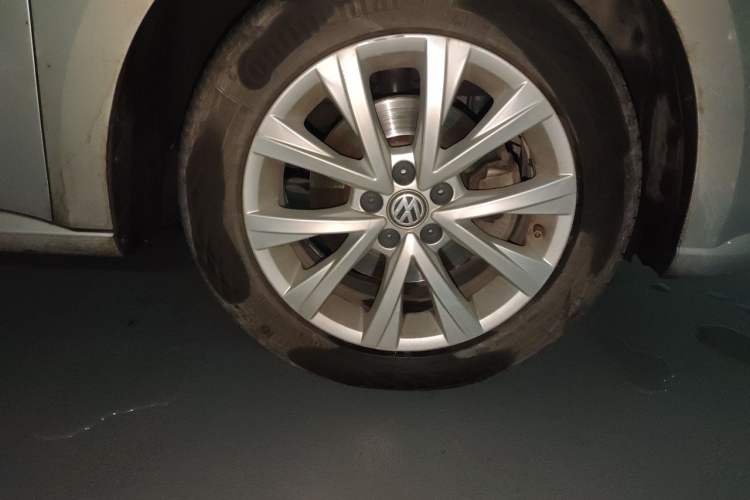 Used Volkswagen Lavida 2017 1.6L Automatic Comfort Edition Exterior 7