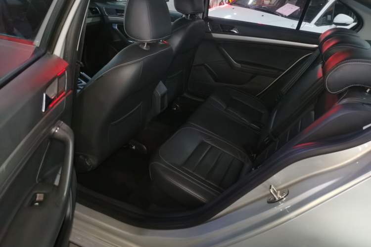 Used Volkswagen Lavida 2017 230TSI DSG Comfort Edition Left Rear Seat