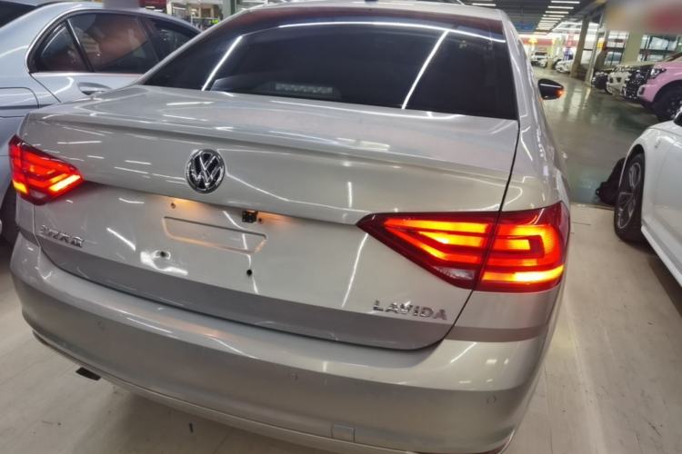 Used Volkswagen Lavida 2017 1.6L Automatic Fashion Edition Rear