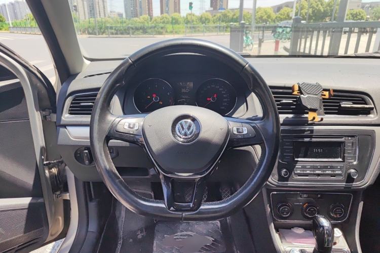Used Volkswagen Lavida 2017 230TSI DSG Comfort Edition Steering Wheel