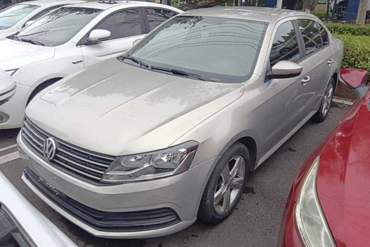 Used Volkswagen Lavida 2017 1.6L Automatic Fashion Edition Guazi used car, China used car export, Used car for sale, Used cars, Cheapest cars for sale