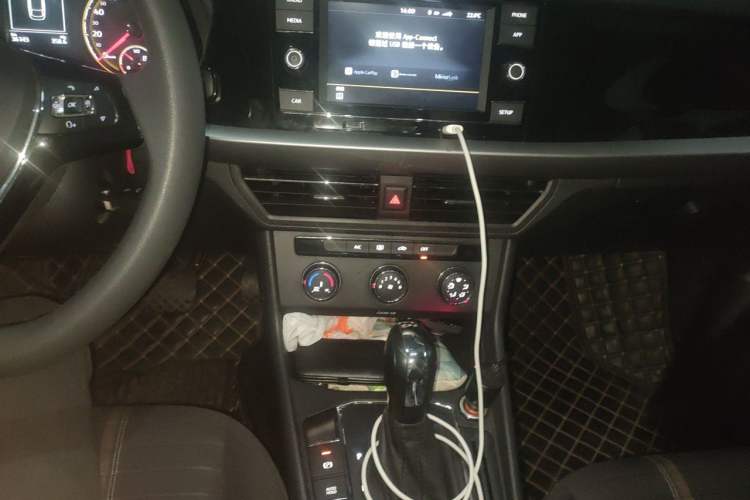 Used Volkswagen Lavida 2018 280TSI DSG Comfort Edition China V Standard Audio And AC Panel