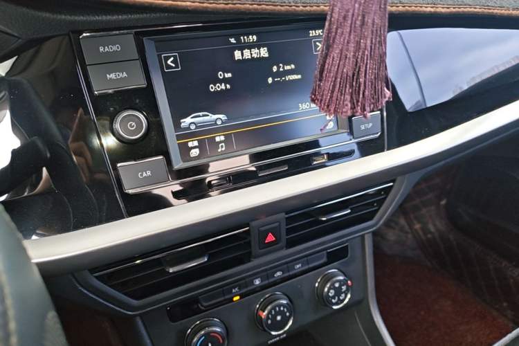 Used Volkswagen Lavida 2018 1.5L Manual Comfort Edition China V Standard Audio And AC Panel