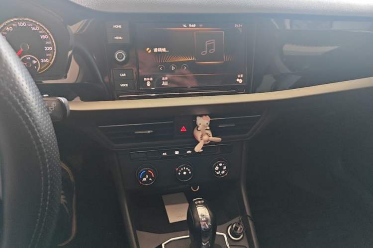 Used Volkswagen Lavida 2018 Hatchback 200TSI DSG Comfort Edition China V Standard Audio And AC Panel