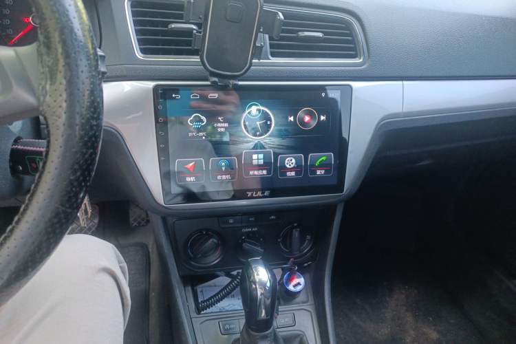 Used Volkswagen Lavida 2018 Classic 1.5L Automatic Fashion Edition China VI Standard Audio And AC Panel