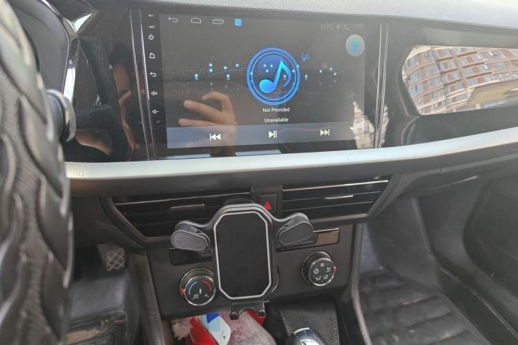Used Volkswagen Lavida 2018 1.5L Automatic Comfort Edition China V Standard Audio And AC Panel