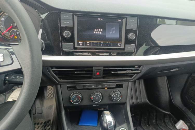 Used Volkswagen Lavida 2018 1.5L Automatic Comfort Edition China V Standard Audio And AC Panel