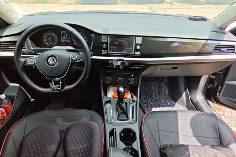 Used Volkswagen Lavida 2018 280TSI DSG Comfort Edition China V Standard Center Console
