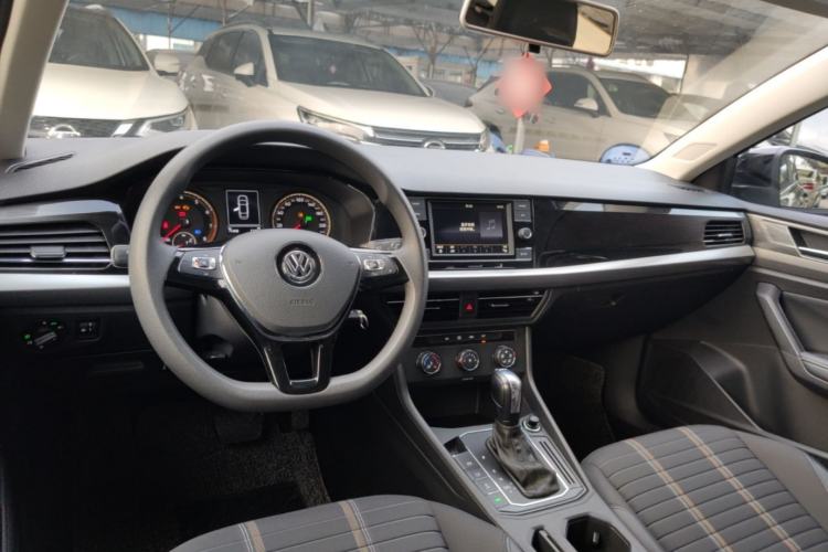 Used Volkswagen Lavida 2018 280TSI DSG Comfort Edition China V Standard Center Console