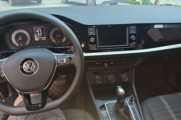 Used Volkswagen Lavida 2018 280TSI DSG Comfort Edition China V Standard Center Console