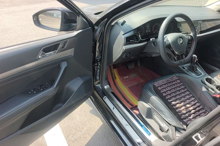 Used Volkswagen Lavida 2018 1.5L Automatic Comfort Edition China V Standard Driver Seat