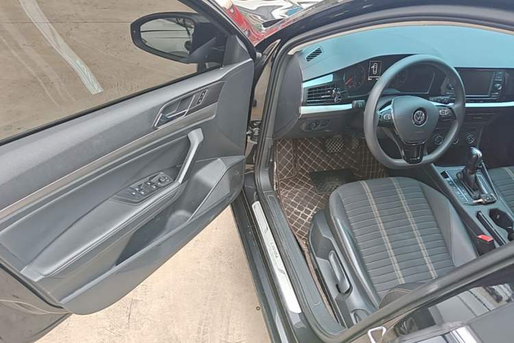 Used Volkswagen Lavida 2018 280TSI DSG Comfort Edition China V Standard Driver Seat