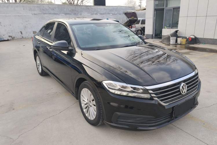 Used Volkswagen Lavida 2018 1.5L Automatic Fashion Edition China V Standard Front Right 45 Deg