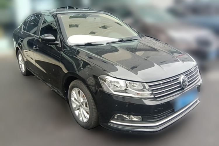 Used Volkswagen Lavida 2018 Classic 1.5L Automatic Comfort Edition China VI Standard Front Right 45 Deg